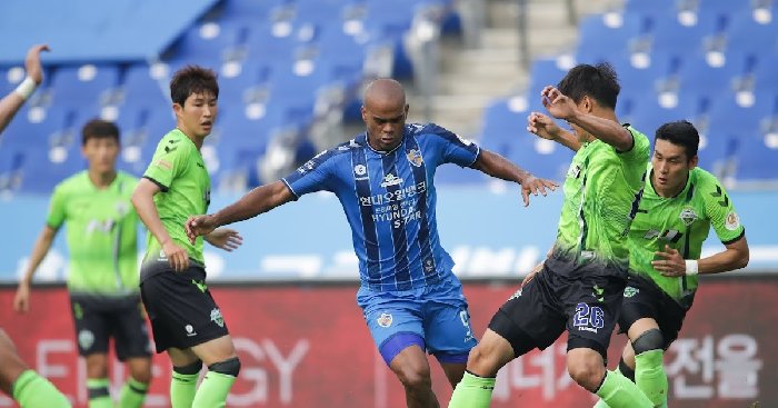 Soi kèo Jeonbuk Motors vs Ulsan Hyundai, 17h00 ngày 5/3: Cầm chân nhau