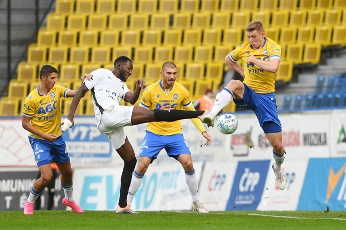 Soi kèo Mlada Boleslav vs Teplice, 16h30 ngày 10/1: Điểm tựa sân nhà