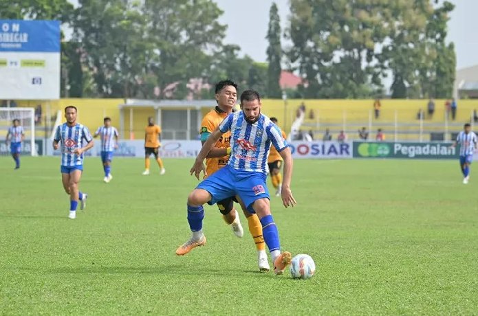 Soi kèo PSPS Riau vs Nusantara United, 15h30 ngày 11/1: Bất phân thắng bại