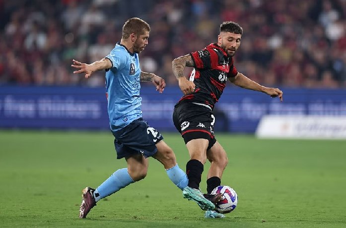 Soi kèo Melbourne City vs WS Wanderers, 16h15 ngày 12/1: Đừng đùa với khách