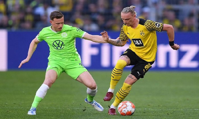 Soi kèo thẻ phạt Wolfsburg vs Dortmund, 21h30 ngày 17/2