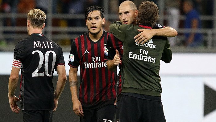 Soi kèo AC Milan vs Sassuolo, 0h00 ngày 31/12: Chủ nhà gặp khó