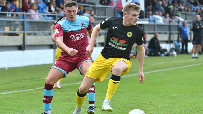 Soi kèo Caernarfon vs Colwyn Bay, 19h30 ngày 31/12: Chủ nhà xin 3 điểm