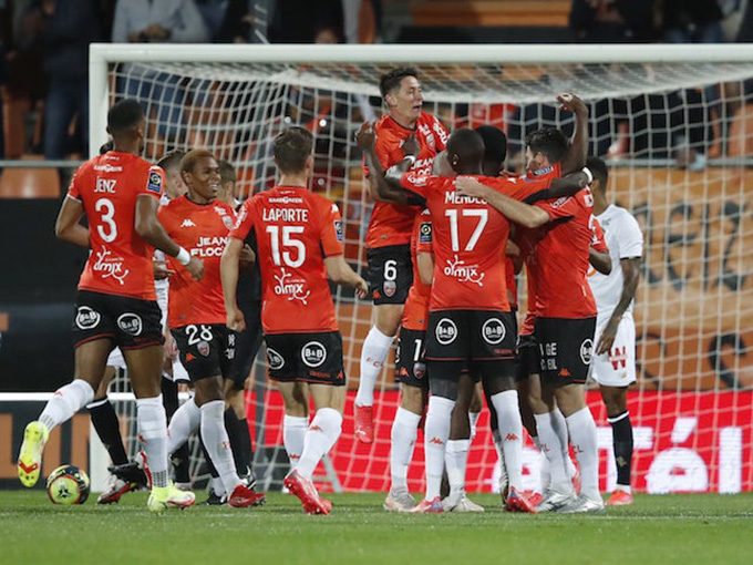 Biến động tỷ lệ kèo, soi kèo nhà cái Lorient vs Lyon, 03h00 ngày 5/3