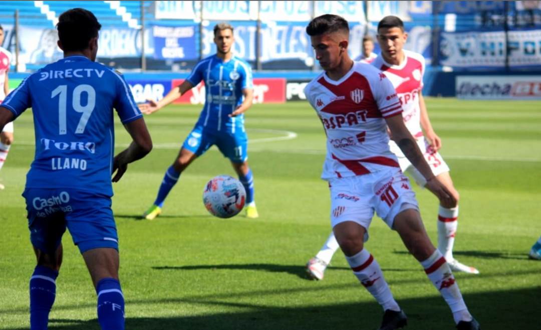 Soi kèo Tài Xỉu Union Santa Fe vs Godoy Cruz, 7h30 ngày 26/7