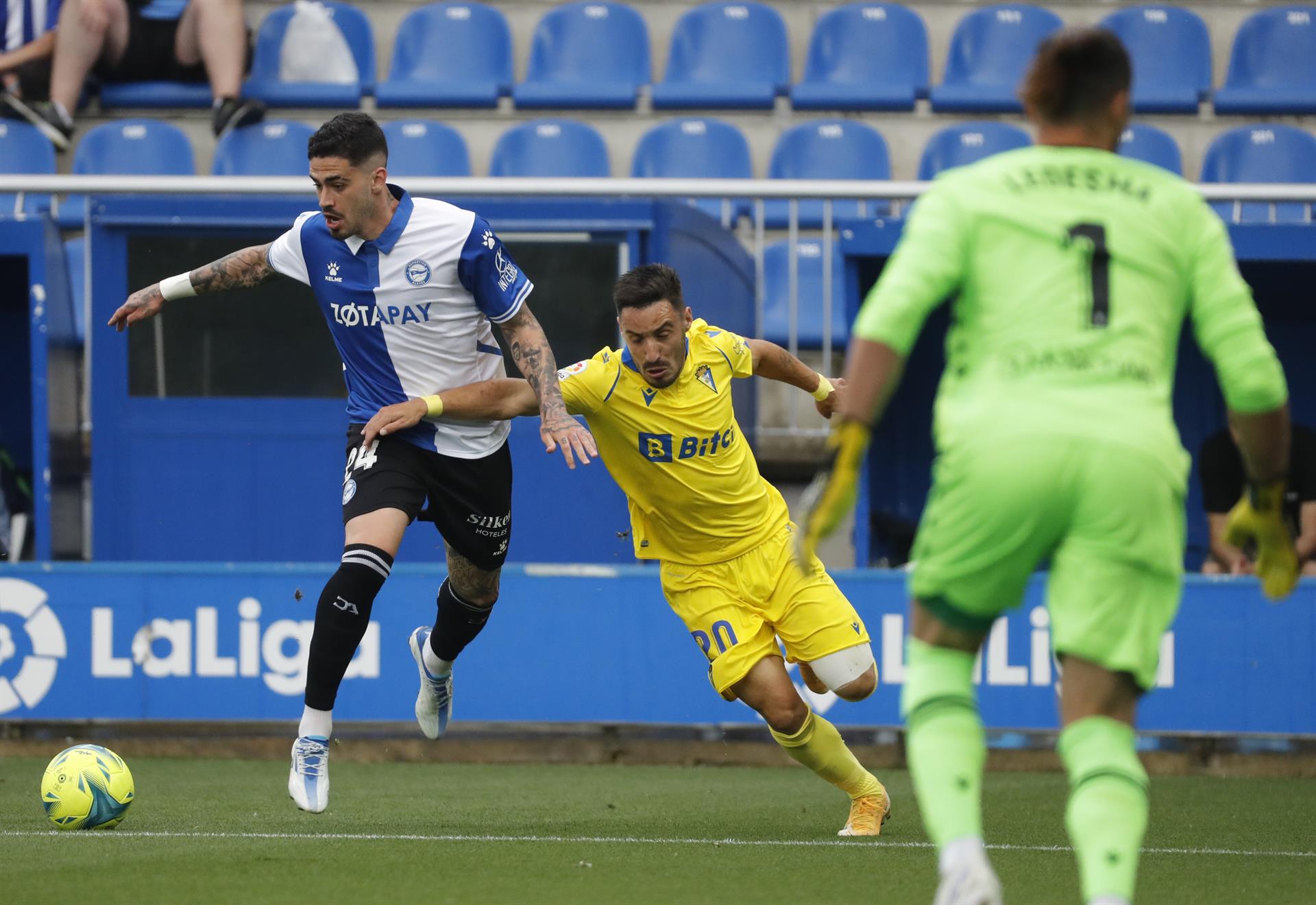 Dự đoán tỷ lệ, soi kèo Cadiz vs Alaves, 0h30 ngày 15/8/2023